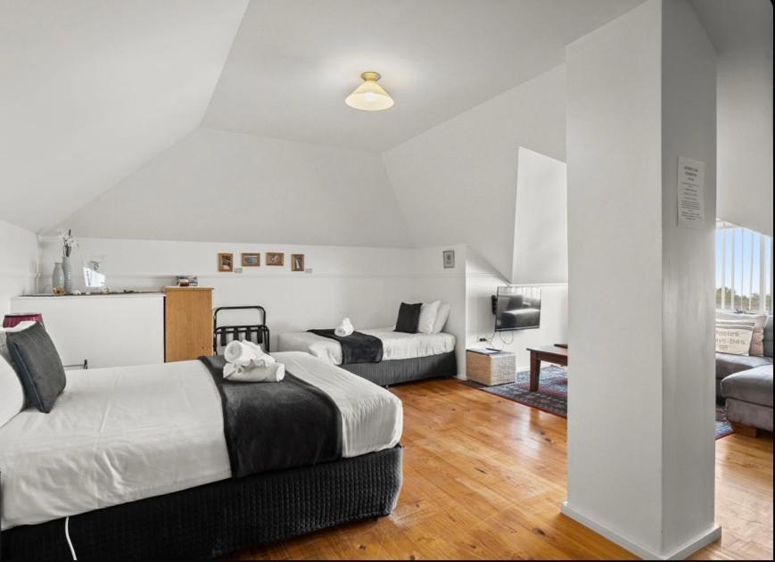 Stamps Of Stanley Apartment Exterior foto